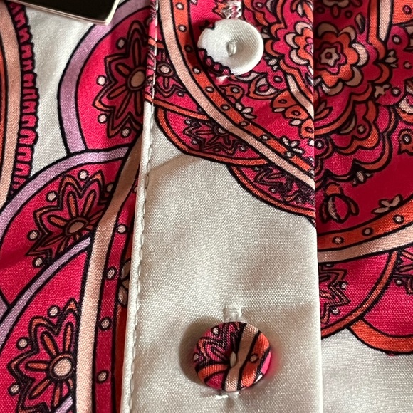 Set of blouse and shorts. - Picture 12 of 16